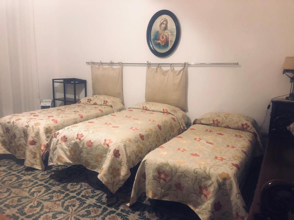 בארי Guesthouse City Center מראה חיצוני תמונה